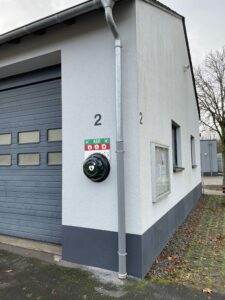 Defibrillator am Jugend- und Bürgerhaus, Bornweg 2a, 54516 Wittlich-Wengerohr
